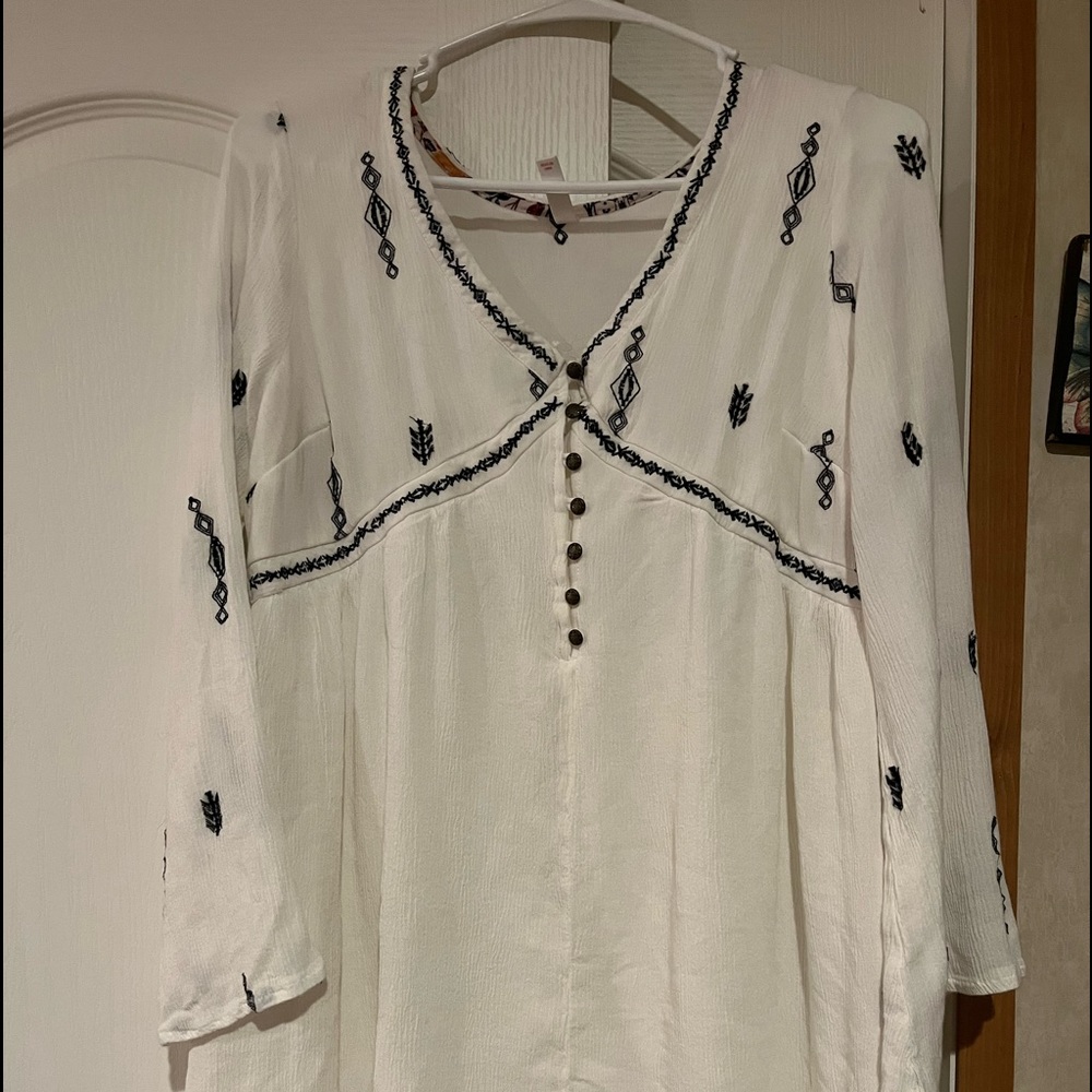 3/4 sleeve boho black & white dress/shirt